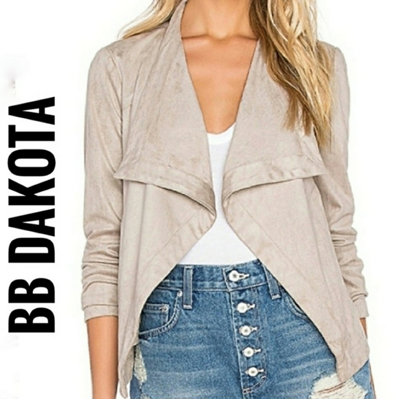 BB Dakota Jackets & Blazers - B Dakota beige faux suede drape jacket